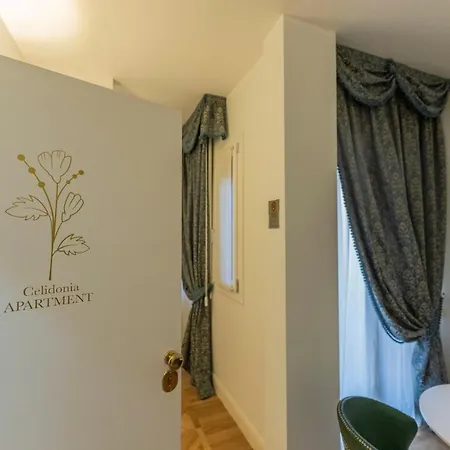 아파트 Aldrovandi Luxury And