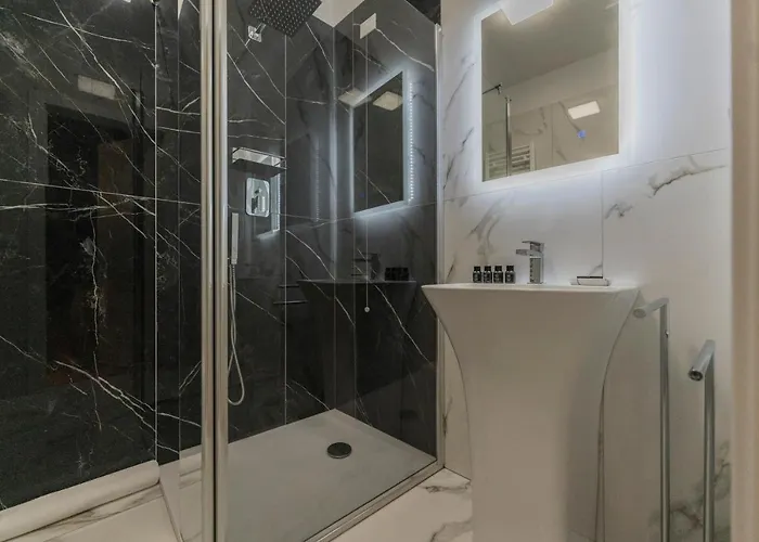 Aldrovandi Luxury And Apartament