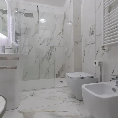 Aldrovandi Luxury And * Bolonia