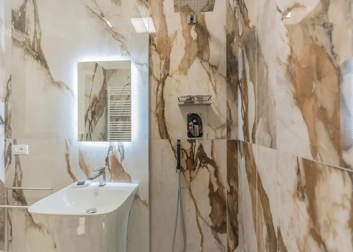 Aldrovandi Luxury And Appartement