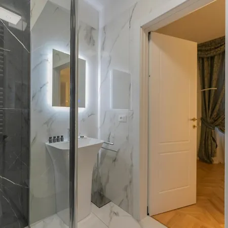 Apartment Aldrovandi Luxury And *